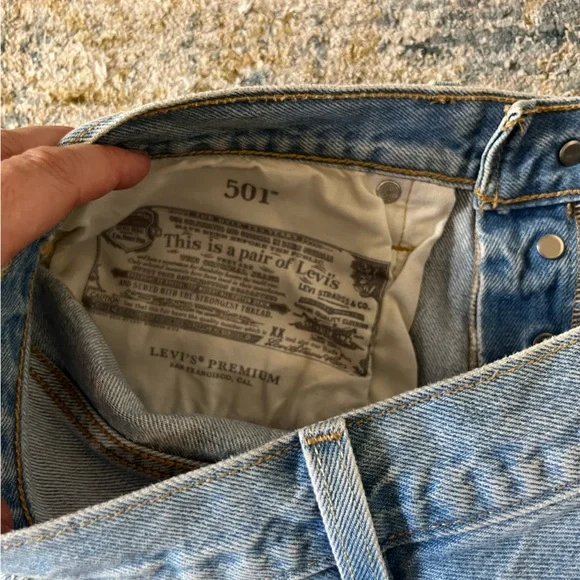 Levi's Light Wash Distressed Denim Shorts - Picture 3 of 5